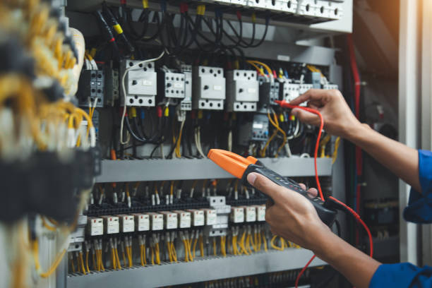 Best Licensed Electrician  in Colona, IL